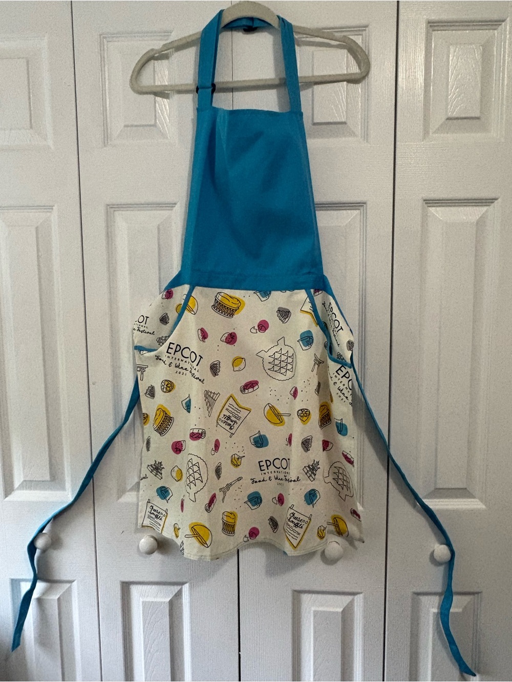 Disney EPCOT 2021 Food & Wine Festival Beauty and the Beast Apron